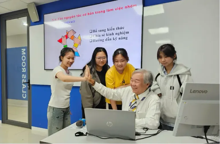 DHV - Trường Đại Học Hùng Vương TPHCM
